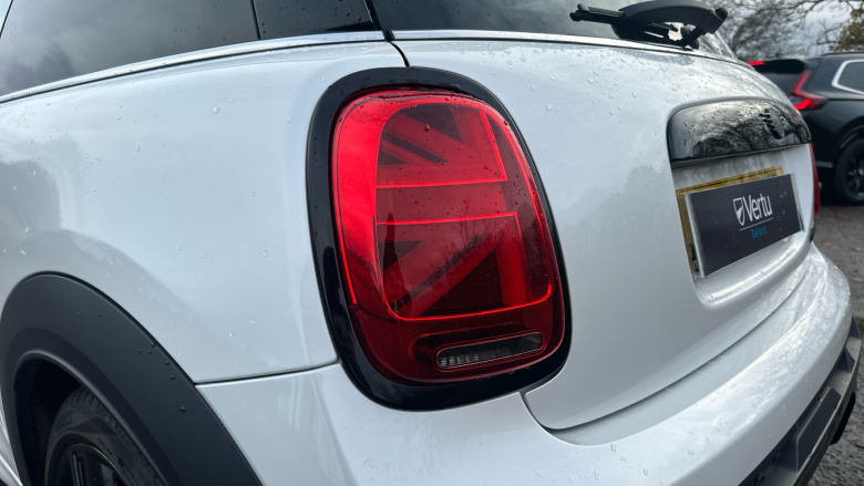 MINI Cooper 2.0 S Sport 3dr Auto Petrol Hatchback